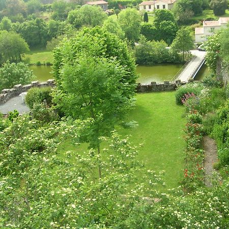 B&B "Les Remparts" Vouvant Exterior photo